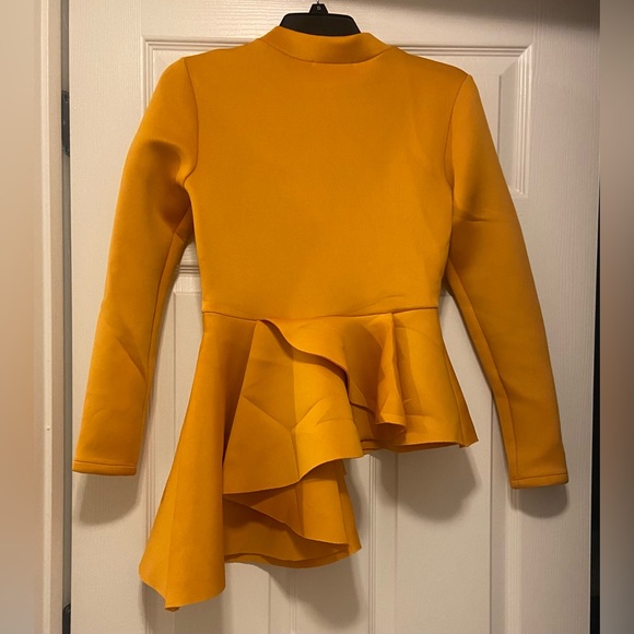 2 Piece set Gold Drop Hem Top and Leggings - Picture 9 of 10